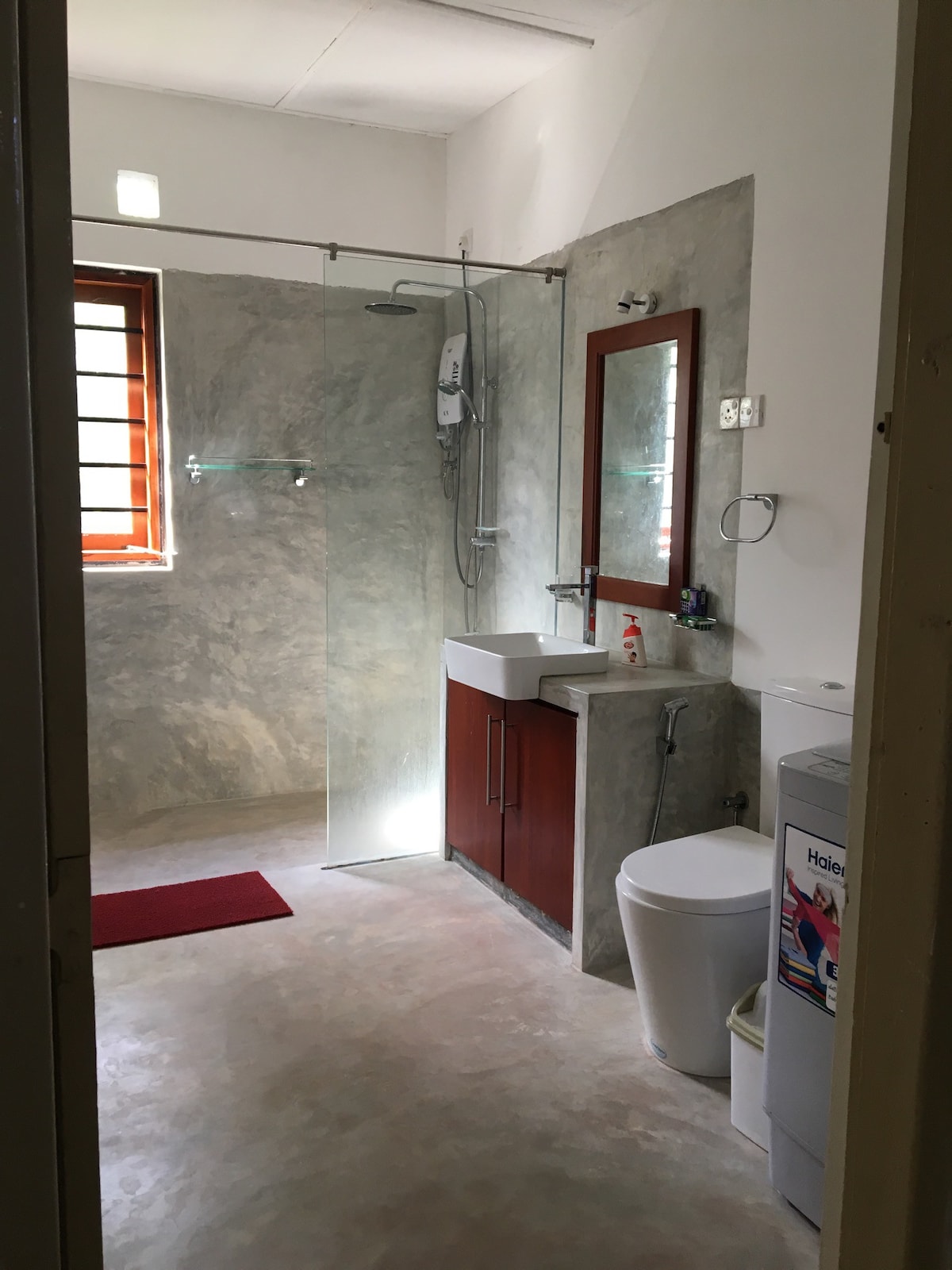 Unavailable - Colombo : Code MTS26 - 1 Bedroom Bungalow - Non AC
