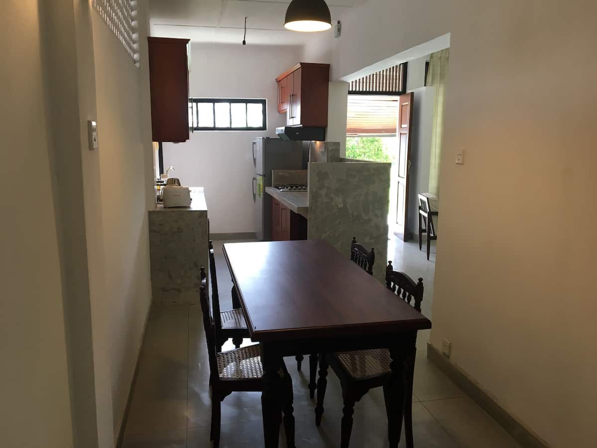 Unavailable - Colombo : Code MTS26 - 1 Bedroom Bungalow - Non AC
