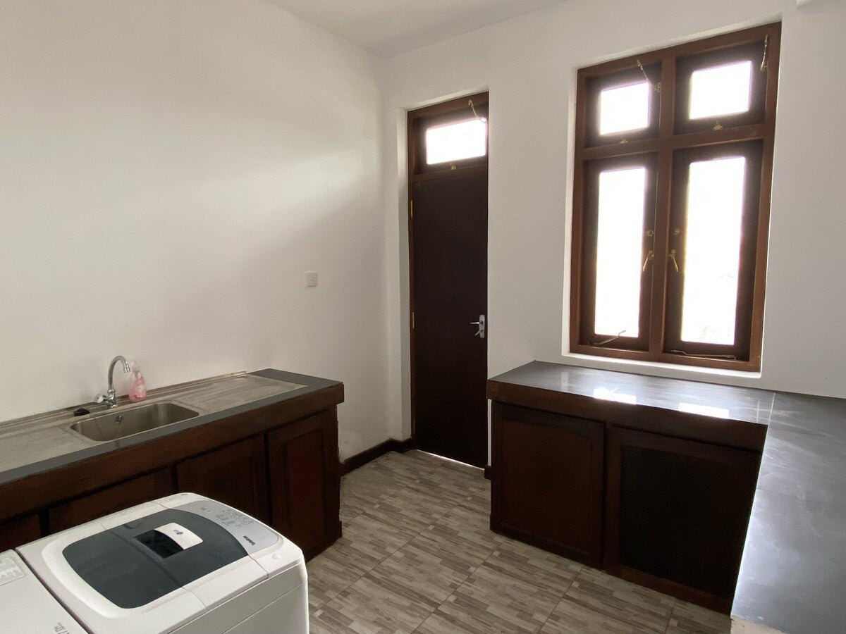 Unavailable - Colombo : Code MTS37 - 2 Bedroom Apartment with Rooftop