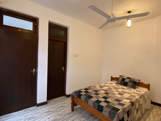 Unavailable - Colombo : Code MTS37 - 2 Bedroom Apartment with Rooftop