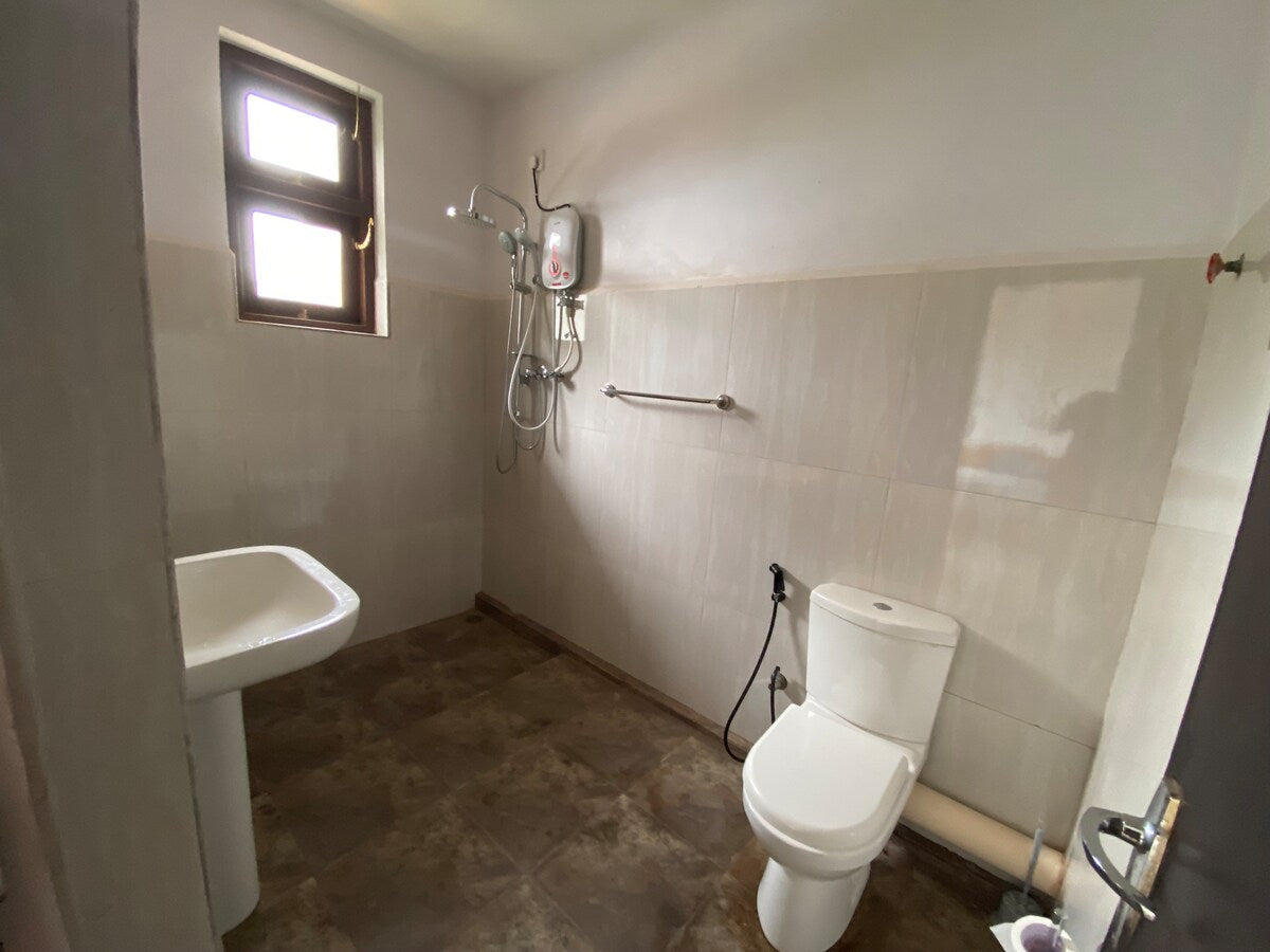 Unavailable - Colombo : Code MTS37 - 2 Bedroom Apartment with Rooftop