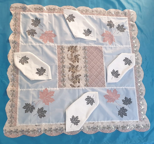 Parachute Rexine Border Safra with Attach Safri + 4 Napkins