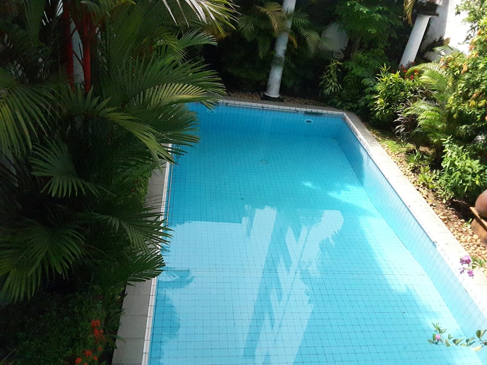 Unavailable - Colombo : Code MTS35 - 2 Bedrooms for 4 Persons