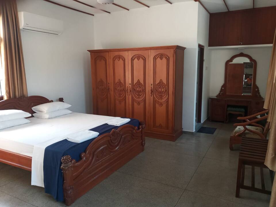 Unavailable - Colombo : Code MTS10 - Complete Villa - 4 Rooms