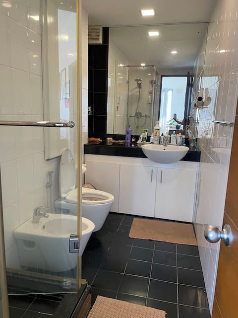 Unavailable - Colombo : Code MTS28 - 3 Bedroom Apartment - Lake View