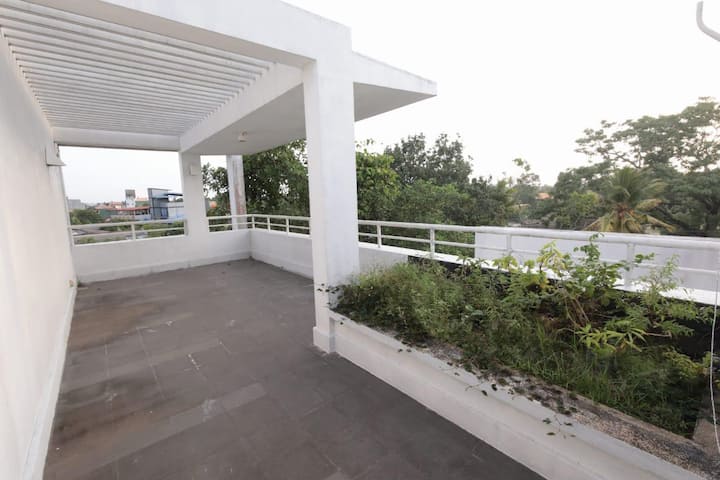 Unavailable - Colombo : Code MTS32 - Duplex Penthouse + Private Rooftop