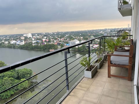 Unavailable - Colombo : Code MTS28 - 3 Bedroom Apartment - Lake View